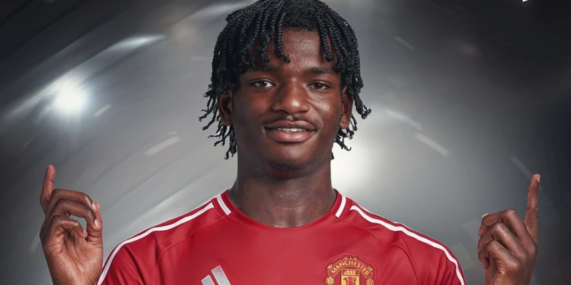 Manchester United Chính Thức Chiêu Mộ Trung Vệ Trẻ Ayden Heaven Từ Arsenal 3 Ayden Heaven – Tài Năng Trẻ Đáng Chú Ý