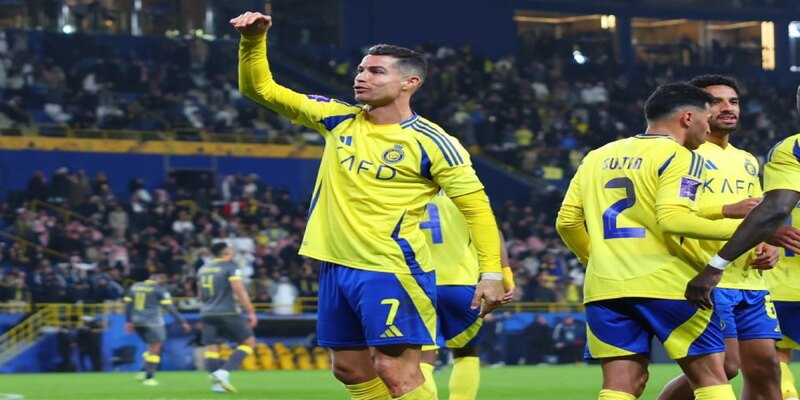 Cristiano Ronaldo Tuổi 40 - Huyền Thoại Không Có Hồi Kết 3 Ronaldo người lập nhiều kỷ lục bóng đá nhất