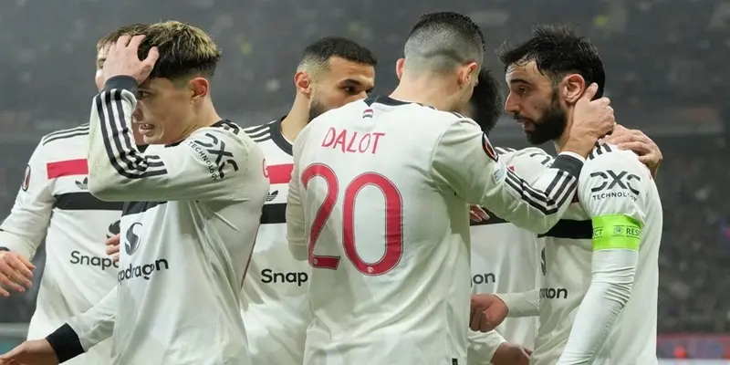 Manchester United thắng nhẹ nhàng, tiến vào vòng 1/8 Europa League 2 Manchester United tiếp tục khẳng định sức mạnh tại Europa League 2024/25